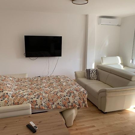 Ferienwohnung Premium Stan Novi Beograd Exterior foto